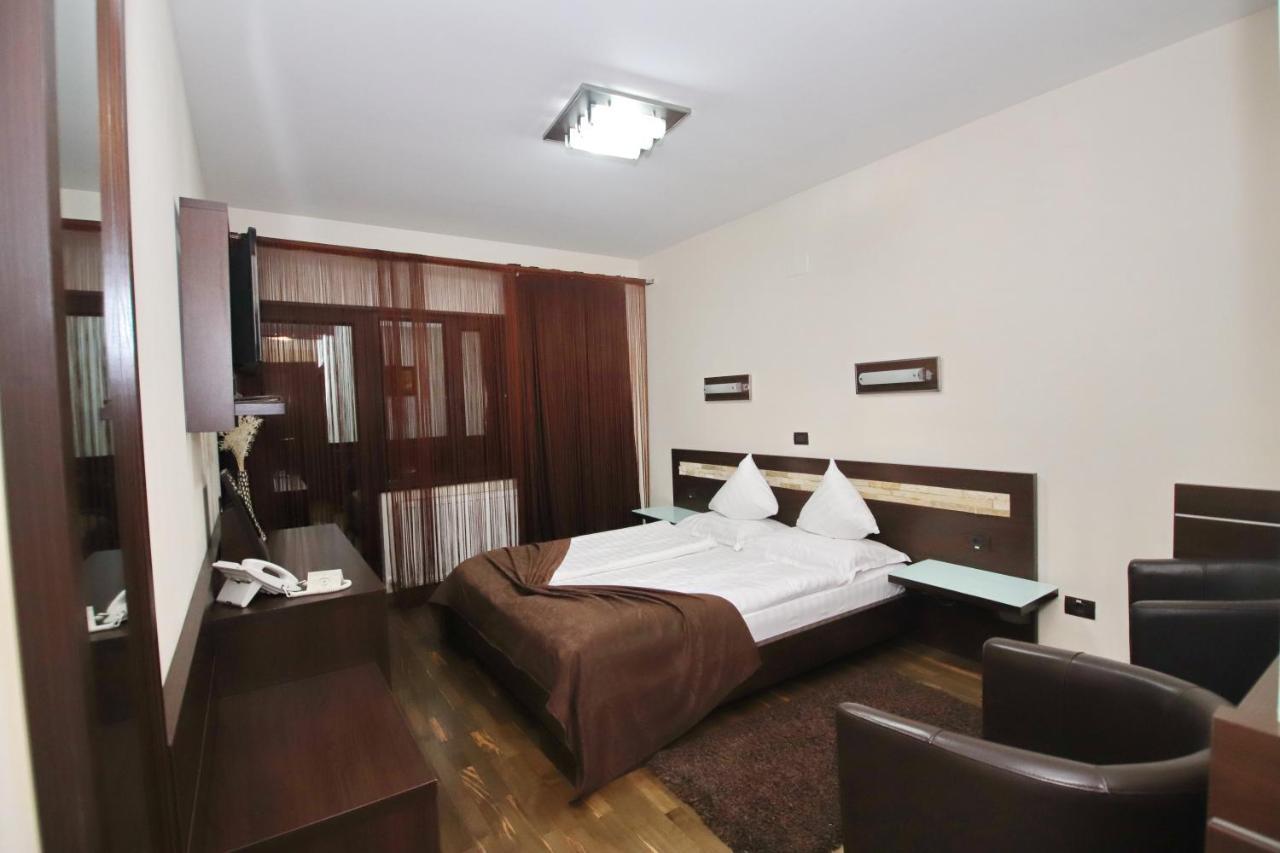 Complex Cochet Otel Buşteni Dış mekan fotoğraf